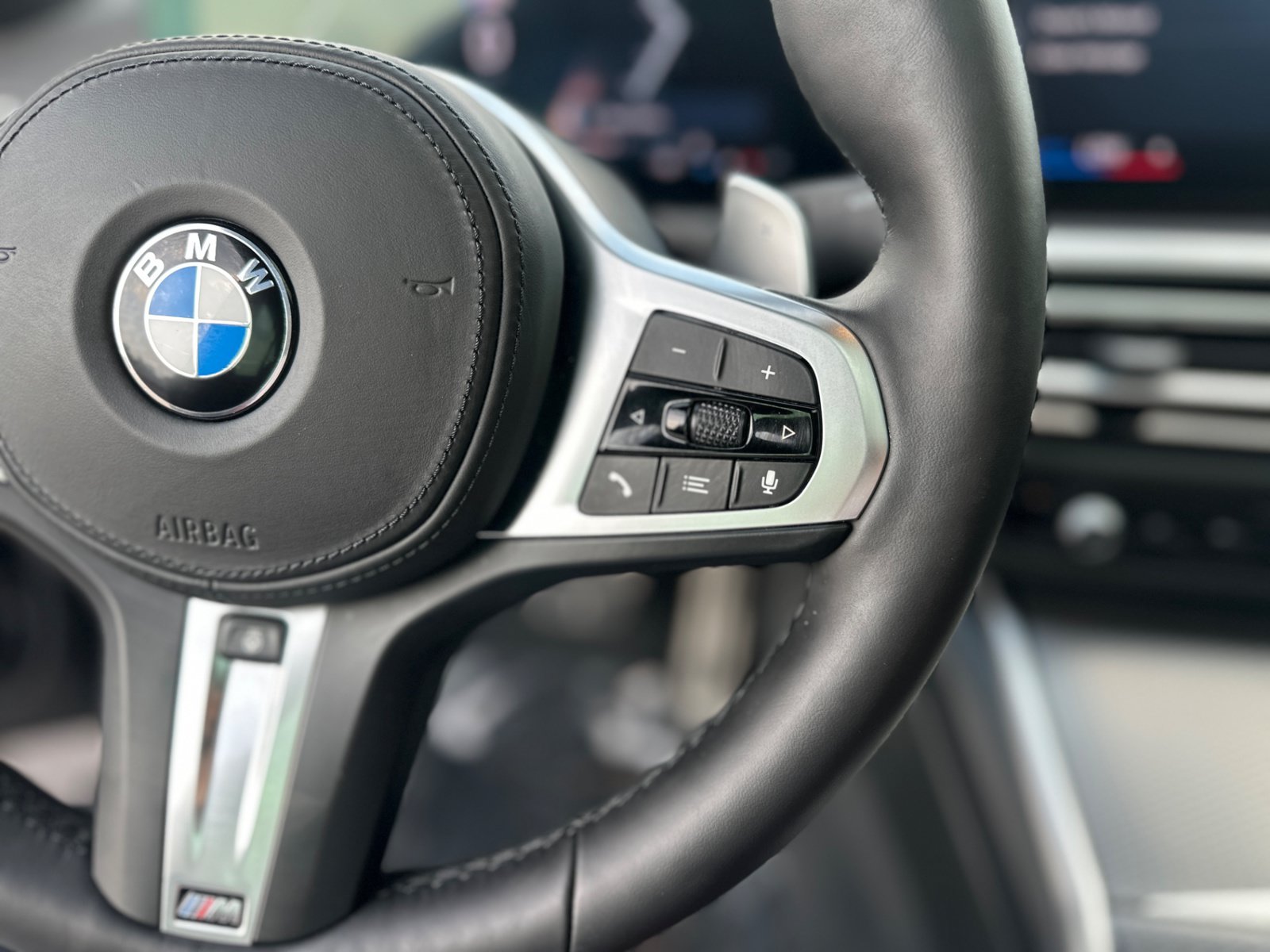 Used 2024 BMW 330i xDrive Sedan w/ M Sport Package AWD/4WD image 24