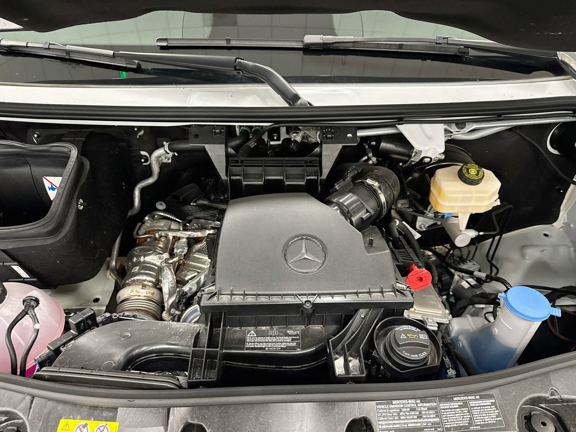 Used 2025 Mercedes-Benz Sprinter 3500 image 29