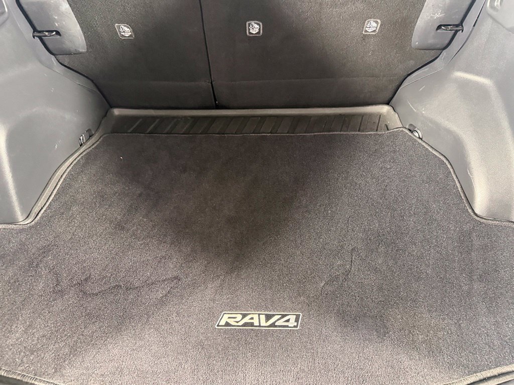 Used 2024 Toyota RAV4 XLE Premium AWD/4WD image 33