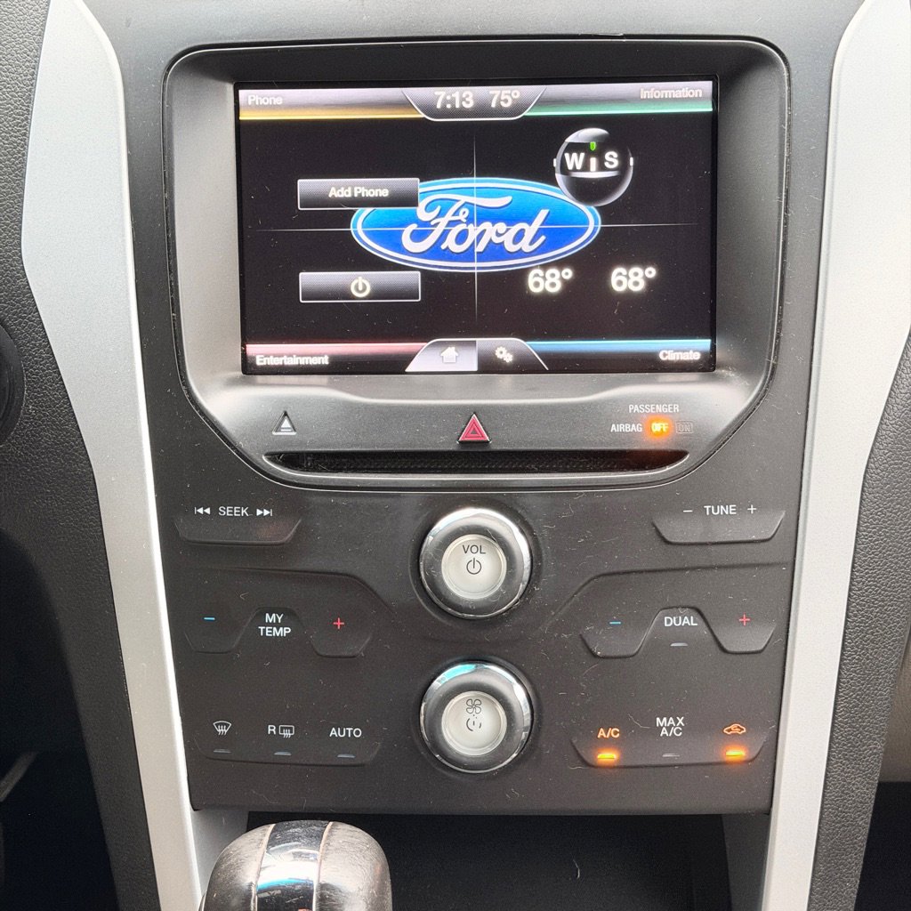 Used 2014 Ford Explorer XLT w/ Equipment Group 201A FWD image 36