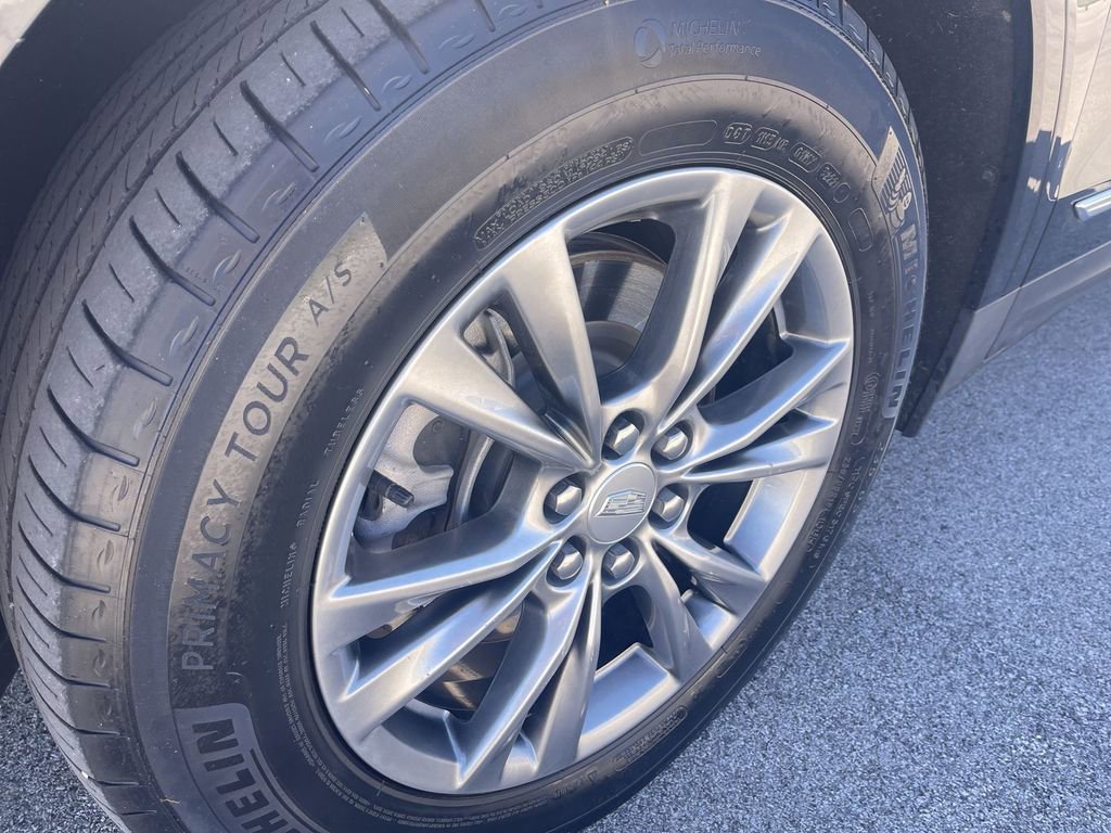 Certified 2023 Cadillac XT5 Premium Luxury image 2