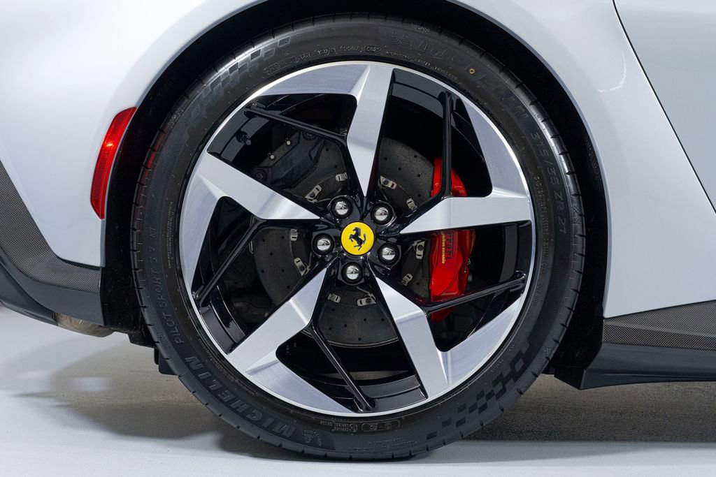 Used 2025 Ferrari 12Cilindri image 20