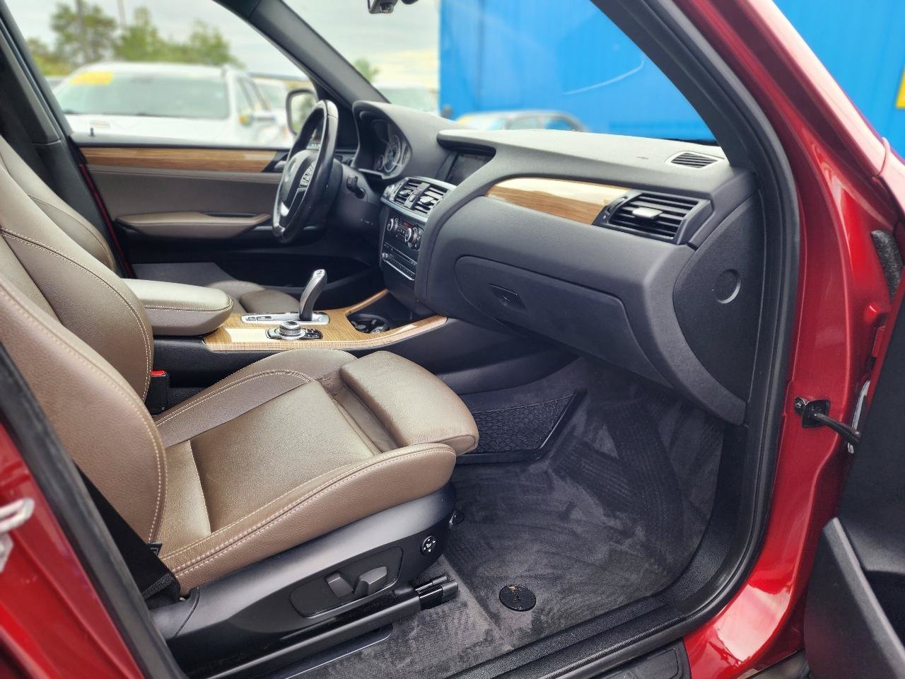 Used 2013 BMW X3 xDrive28i AWD/4WD image 30