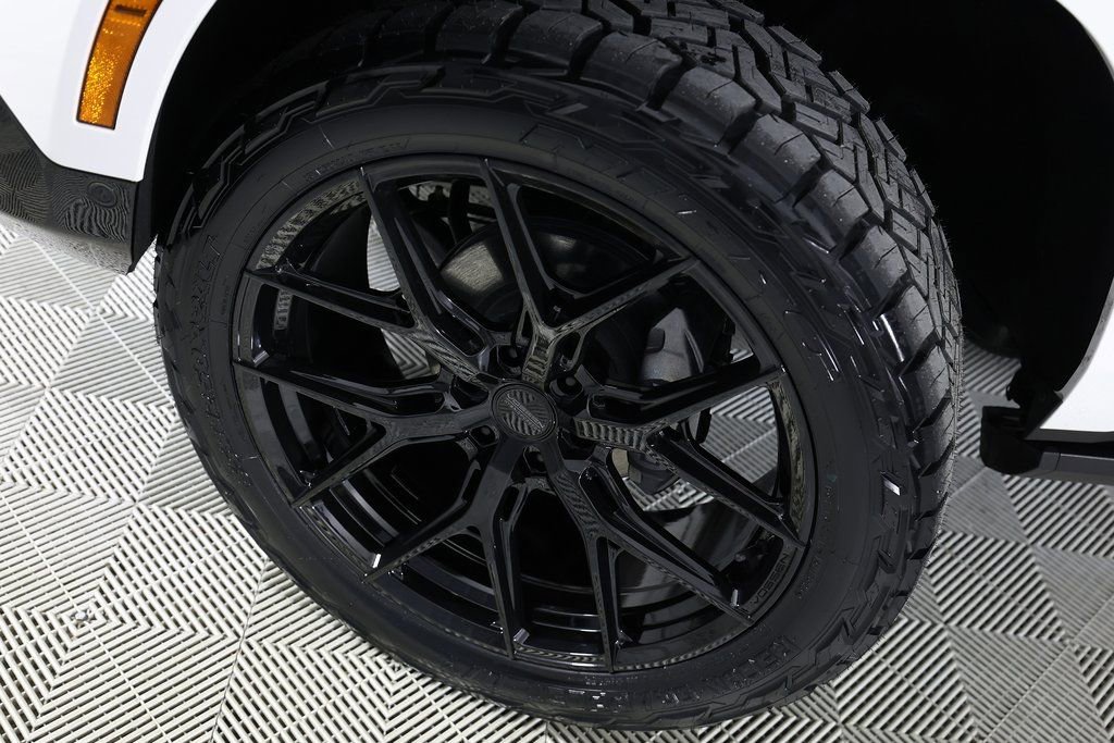 Used 2026 GMC Yukon AT4 Ultimate w/ LPO, Floor Liner Package image 49