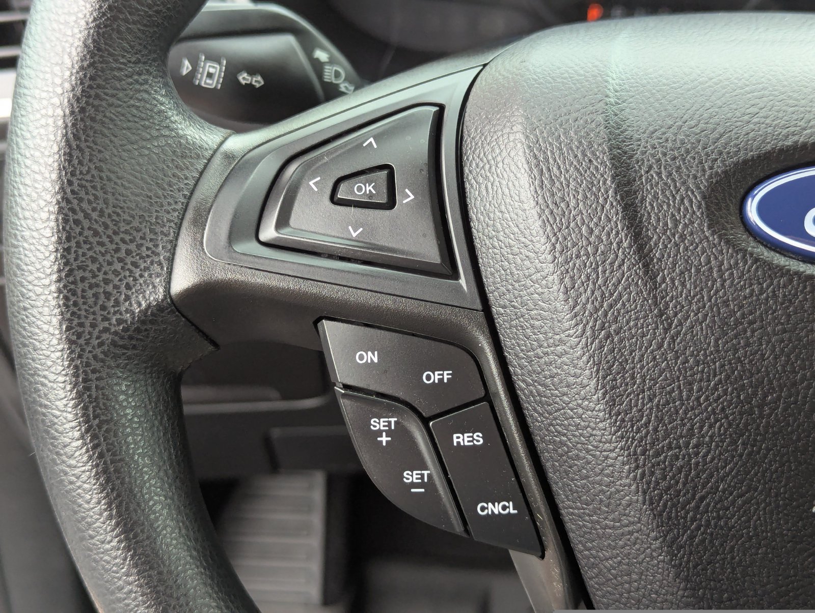 Used 2022 Ford Edge SE w/ Black Appearance Package AWD/4WD image 32