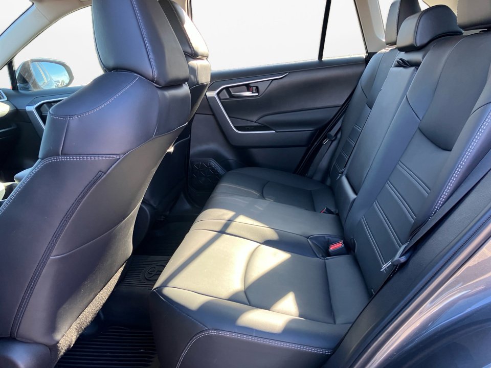 Used 2024 Toyota RAV4 XLE Premium image 16