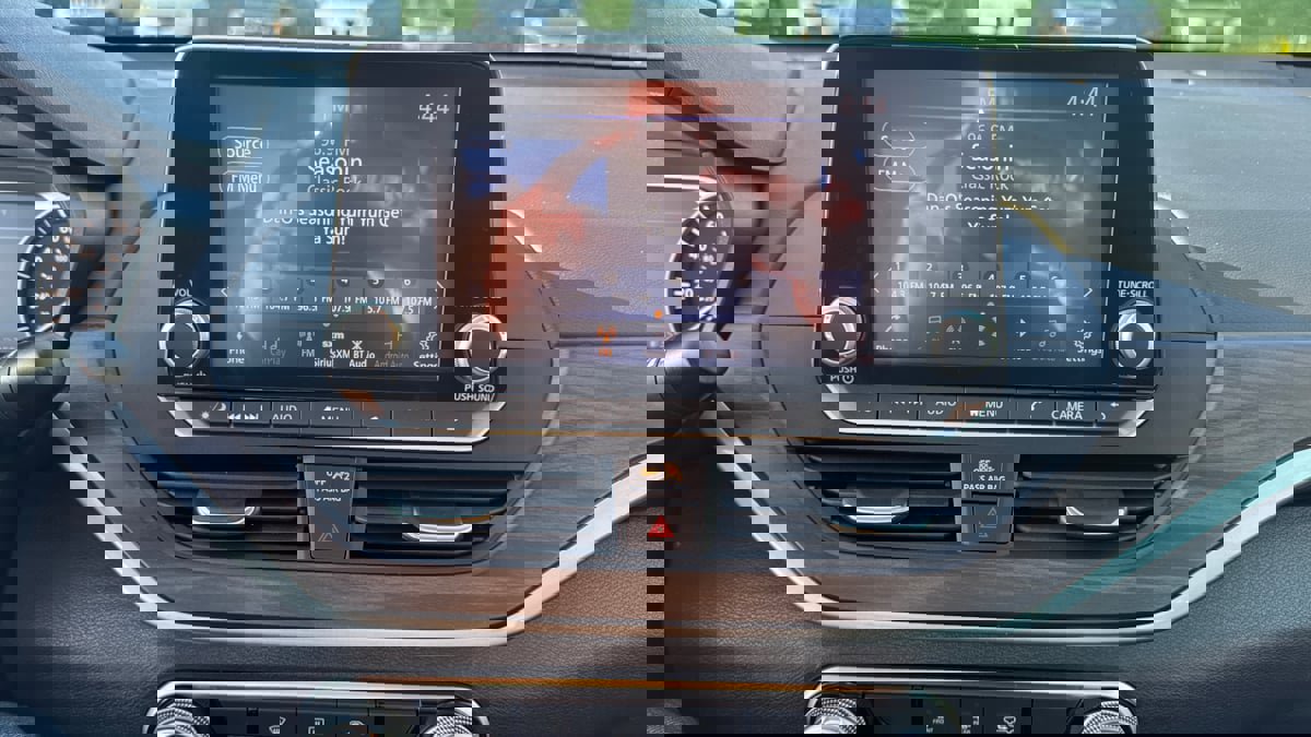 Used 2023 Nissan Altima 2.5 SV image 13