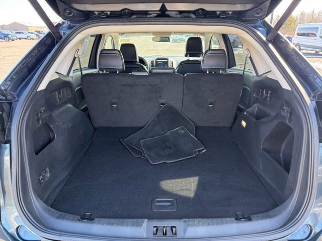 Used 2024 Ford Edge SEL w/ Convenience Package image 12