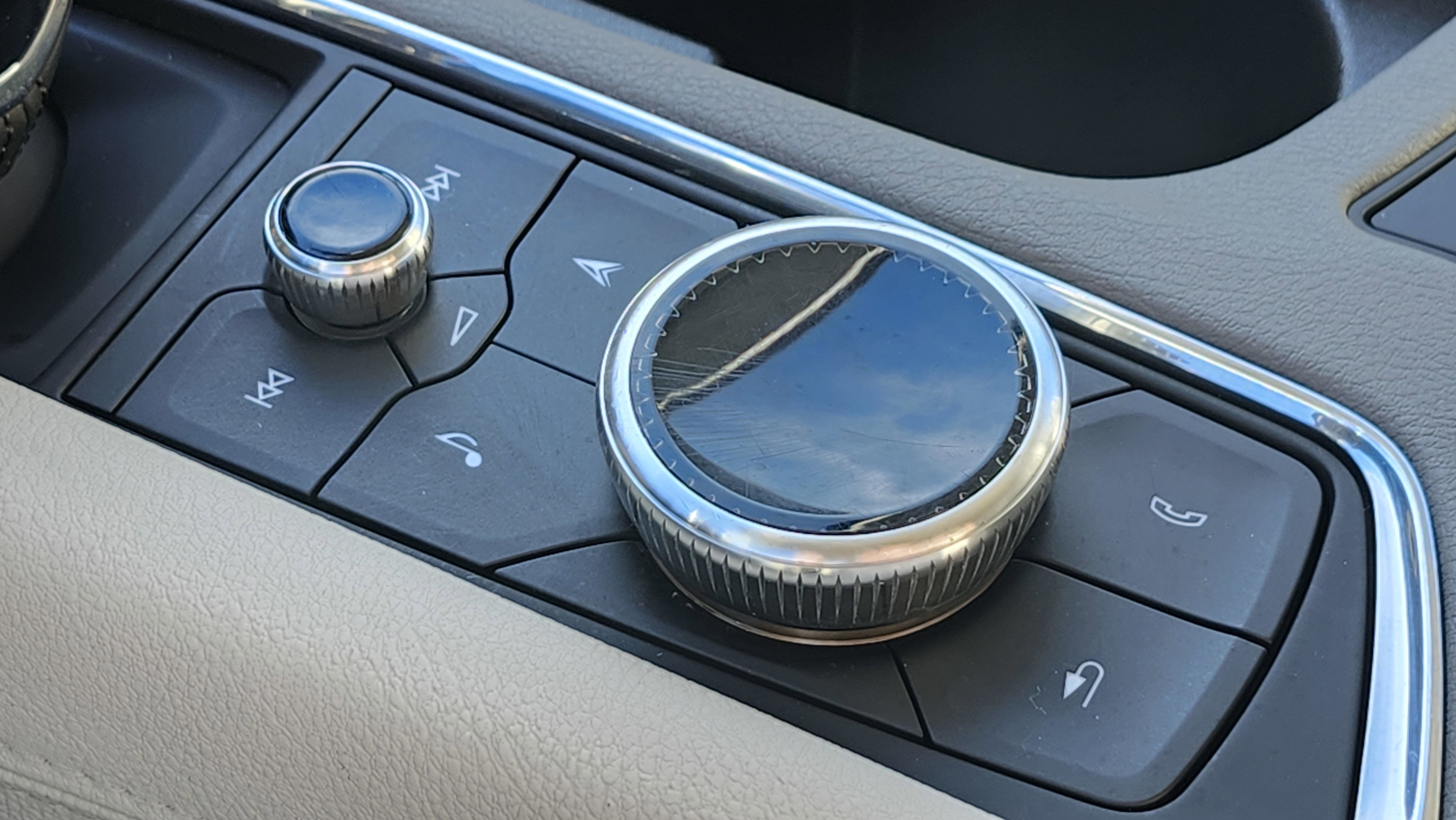 Used 2023 Cadillac XT6 Premium Luxury image 35