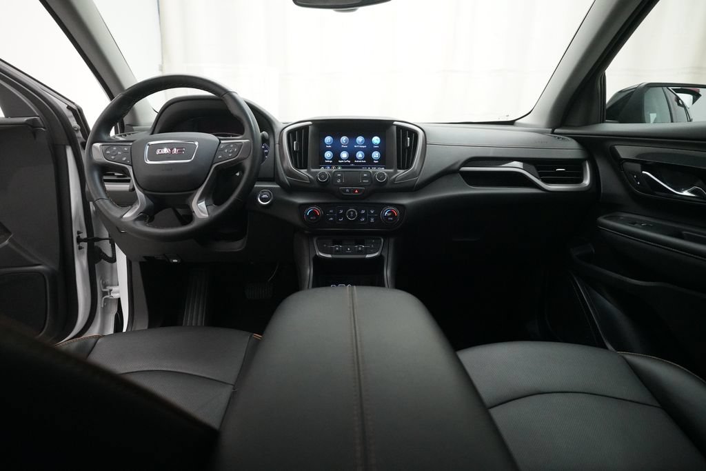 Used 2024 GMC Terrain AT4 AWD/4WD image 5