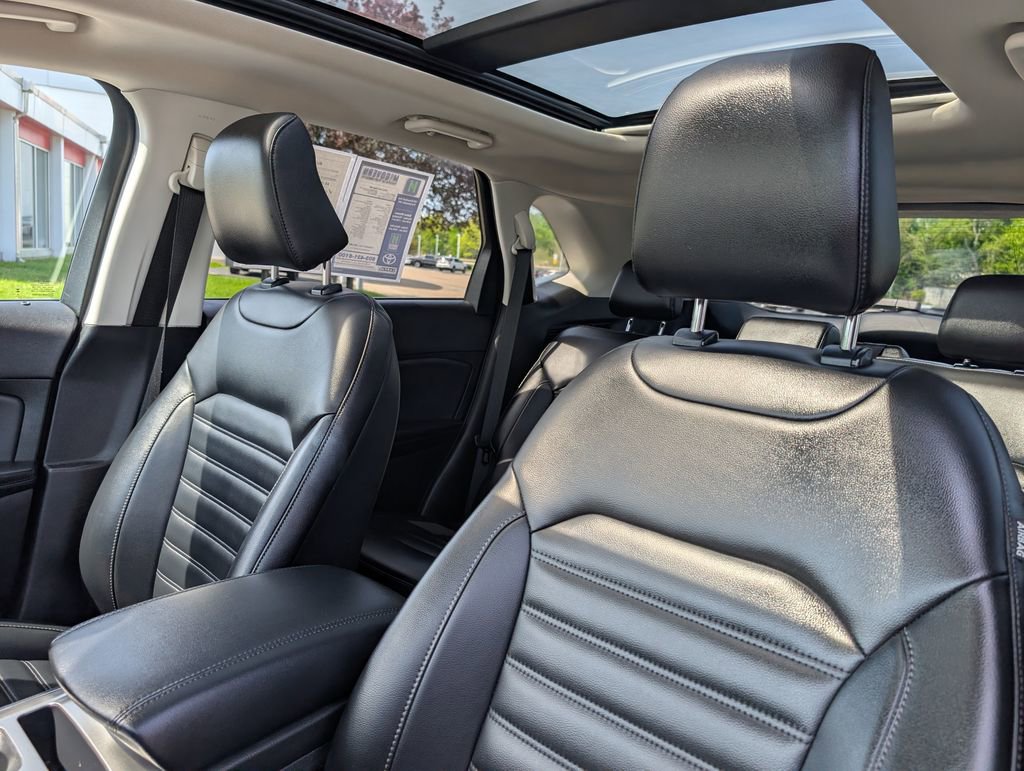 Used 2022 Ford Edge SEL w/ Convenience Package AWD/4WD image 19