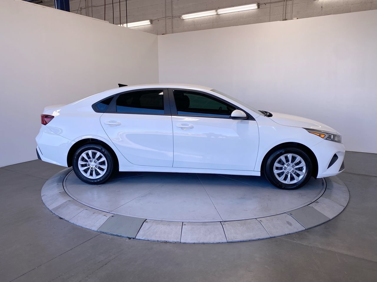 Certified 2024 Kia Forte LX FWD image 6