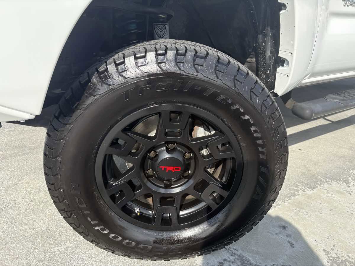 Used 2014 Toyota Tacoma PreRunner image 6