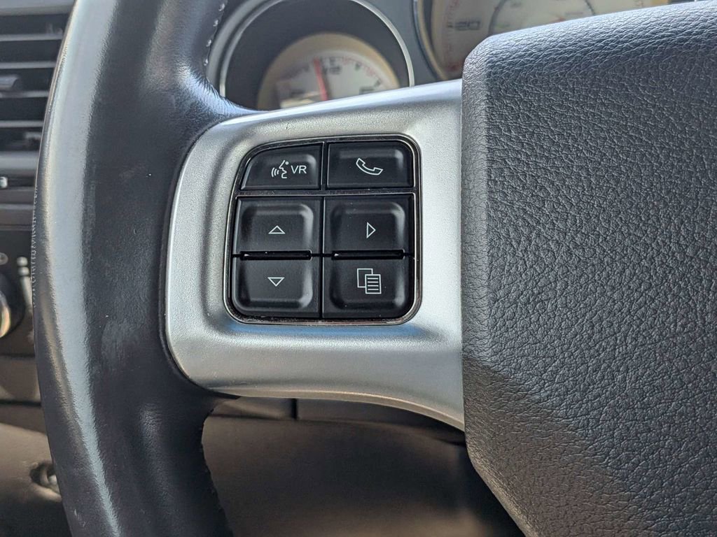 Used 2013 Dodge Challenger R/T RWD image 22
