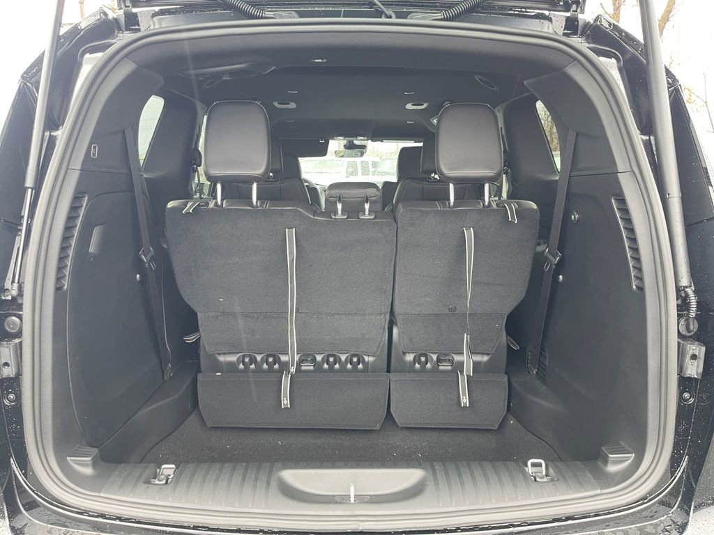 New 2026 Chrysler Voyager LX image 17