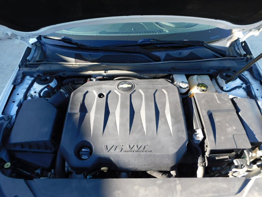 Used 2019 Chevrolet Impala LT FWD image 17