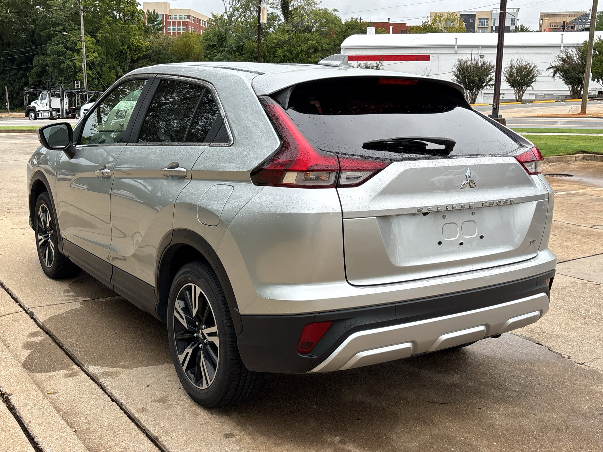 Used 2025 Mitsubishi Eclipse Cross SE AWD/4WD image 6