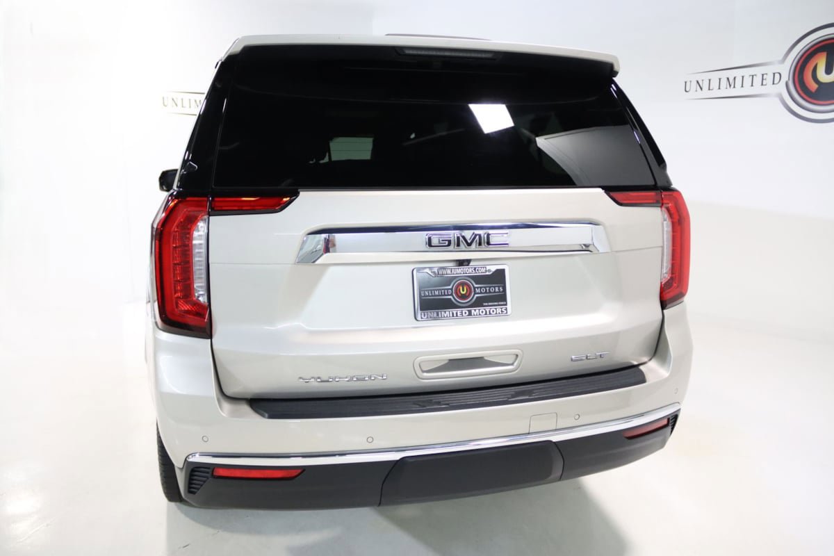 Used 2023 GMC Yukon XL SLT w/ SLT Premium Package AWD/4WD image 38