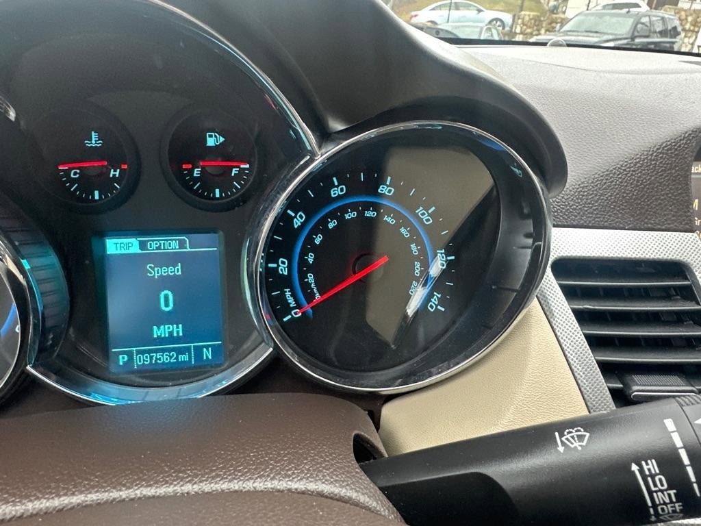 Used 2014 Chevrolet Cruze LTZ w/ RS Package FWD image 37