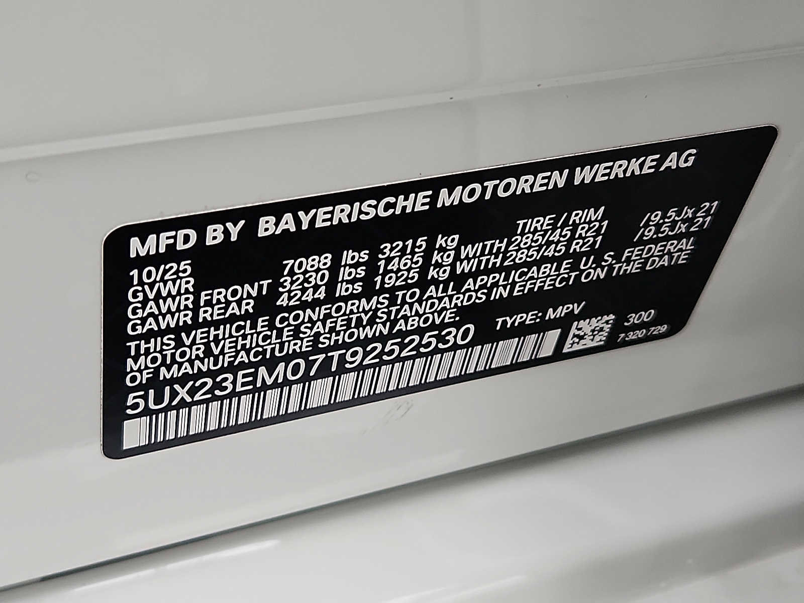 Used 2026 BMW X7 xDrive40i w/ M Sport Package image 26