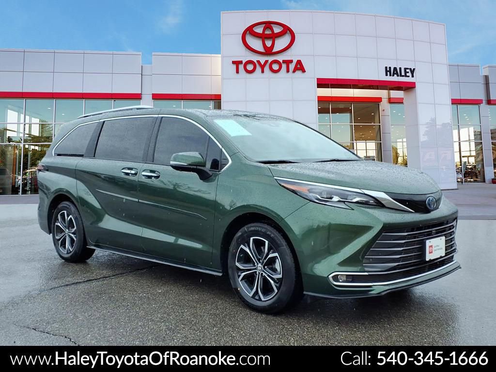 Certified 2025 Toyota Sienna Platinum image 1