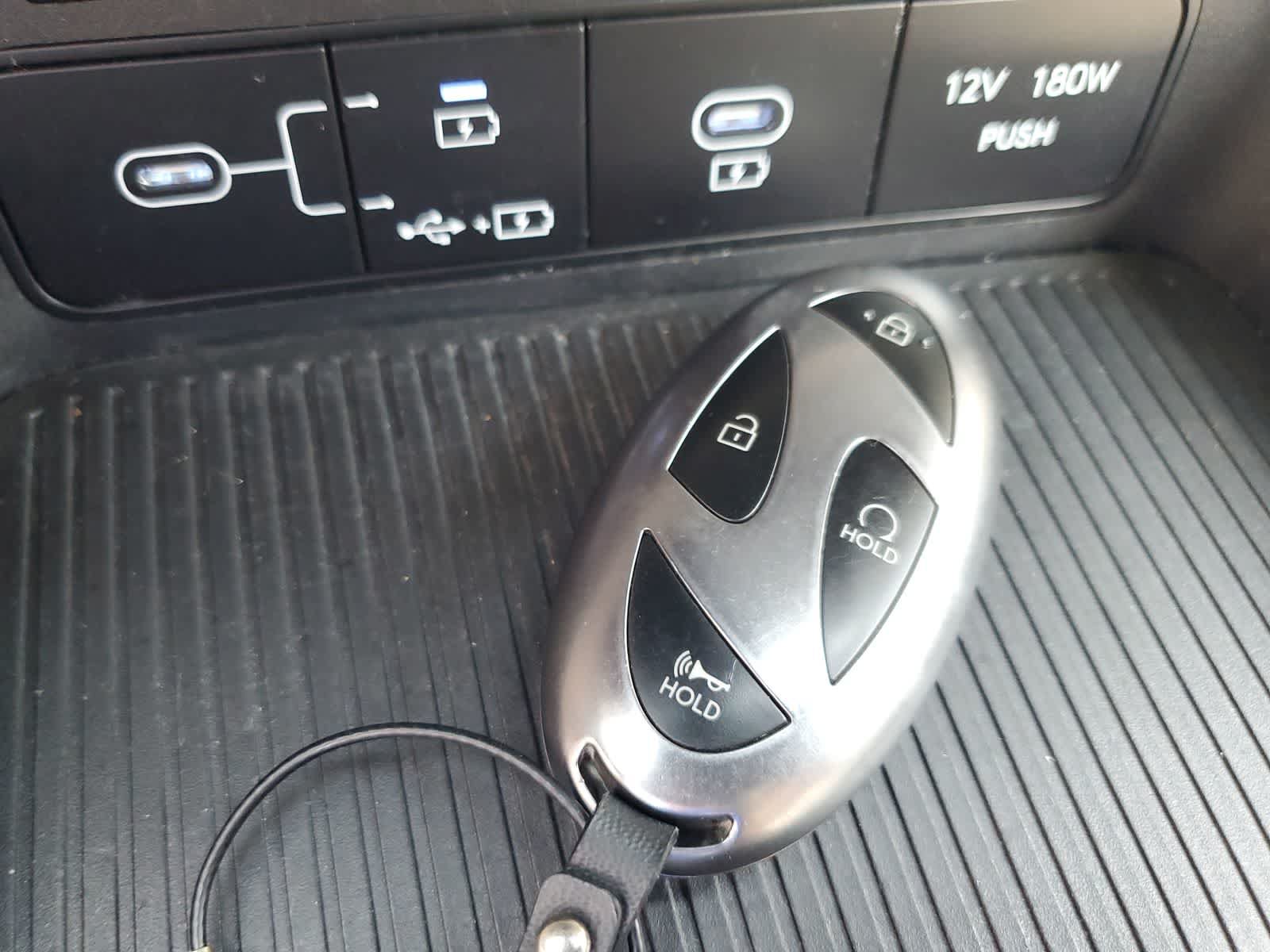 Used 2025 Hyundai Kona SEL FWD image 26