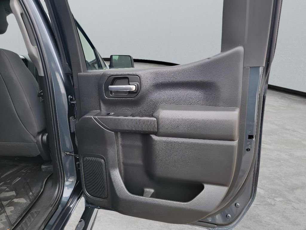 Used 2019 Chevrolet Silverado 1500 Custom w/ Custom Value Package image 25