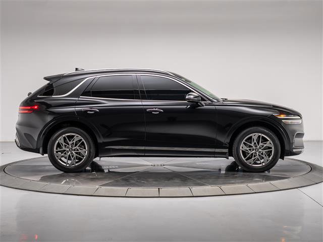 Used 2023 Genesis GV70 2.5T w/ Select Package image 6