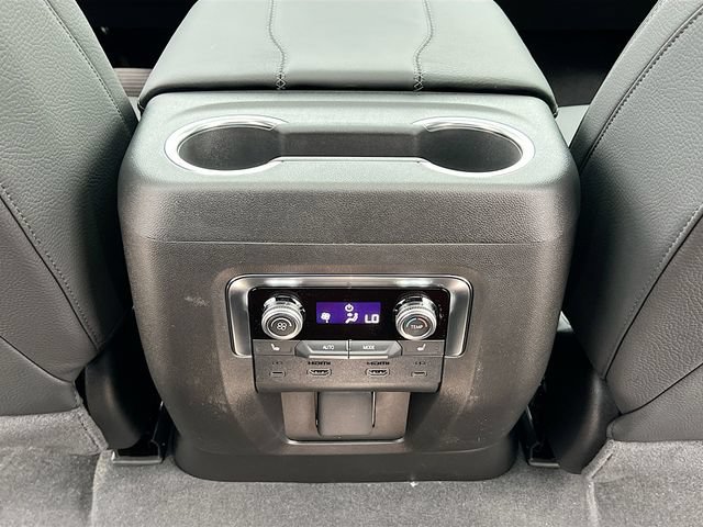New 2026 GMC Yukon XL Denali w/ Denali Reserve Package AWD/4WD image 18