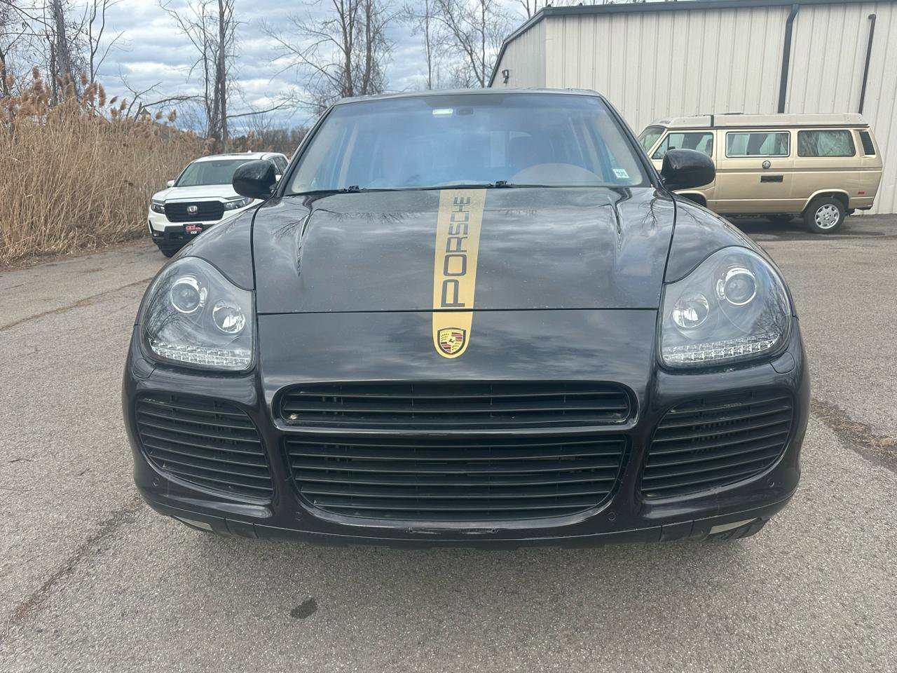 Used 2005 Porsche Cayenne Turbo AWD/4WD image 2