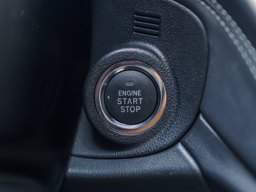 Used 2025 Subaru Outback Touring XT AWD/4WD image 28