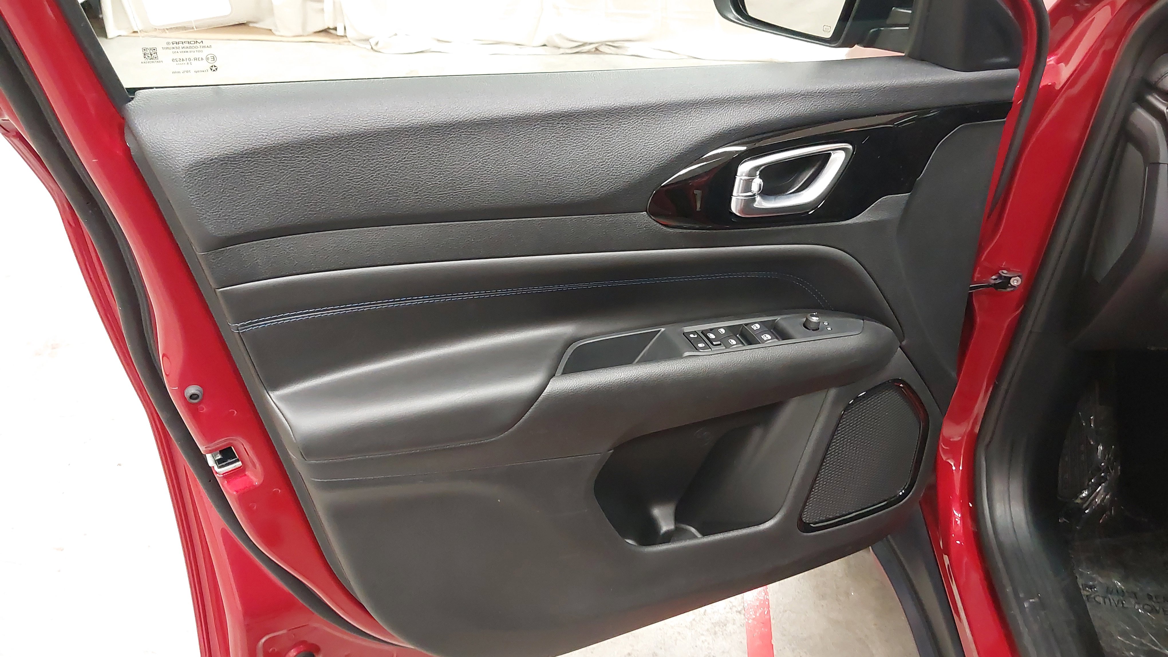 New 2026 Jeep Compass Latitude image 24