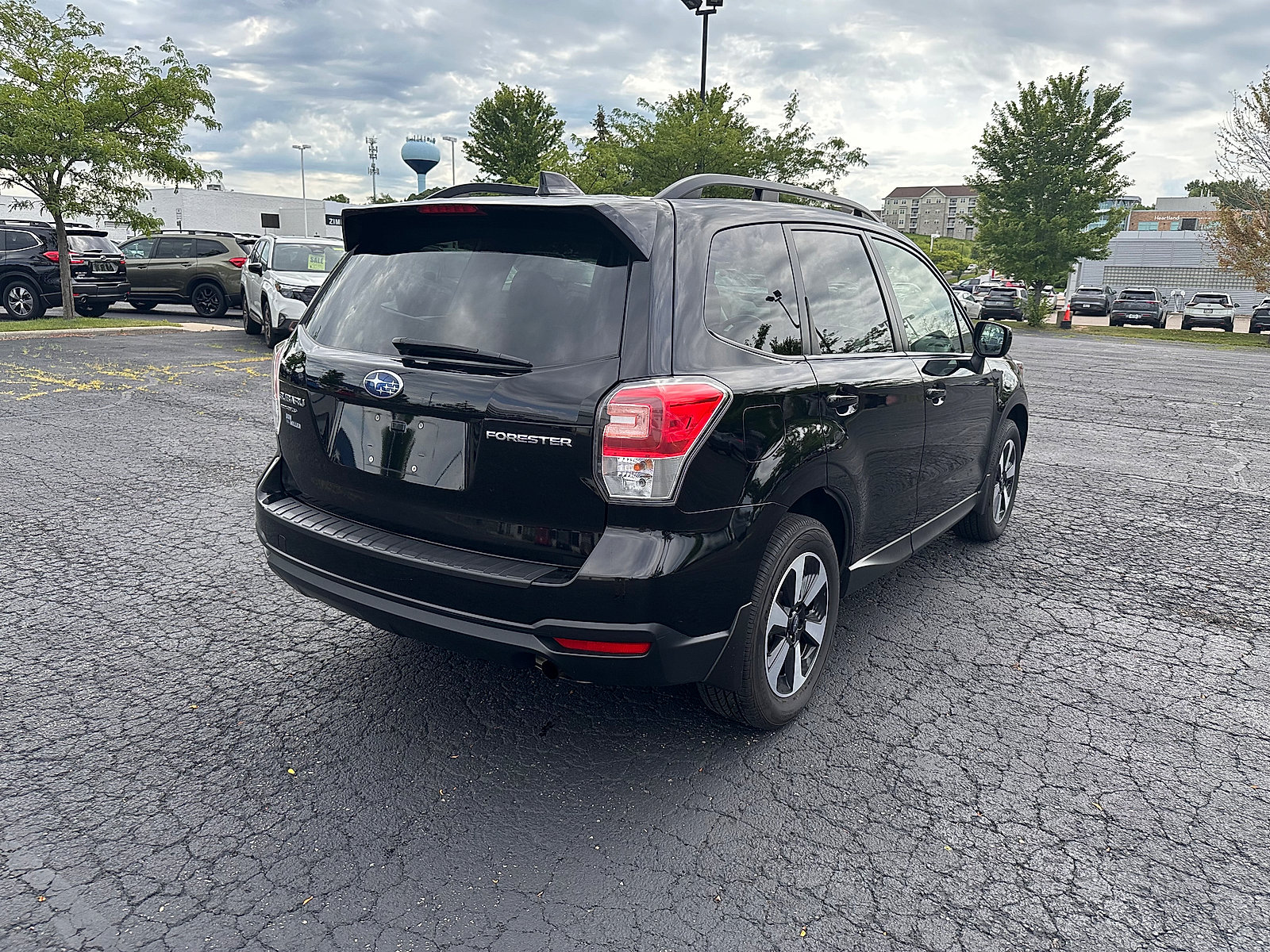 Used 2018 Subaru Forester 2.5i Premium w/ Protection Package #1 AWD/4WD image 3