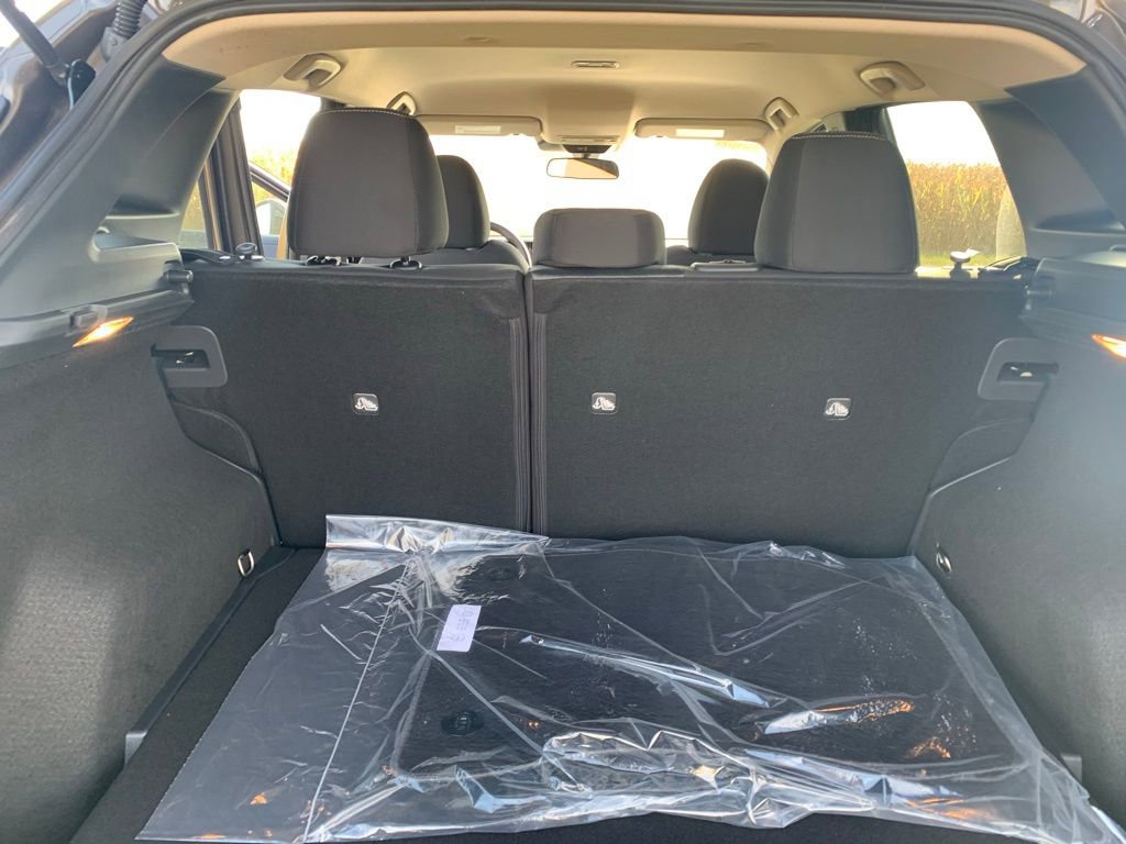 New 2026 Nissan Kicks SV w/ SV Premium Package AWD/4WD image 12