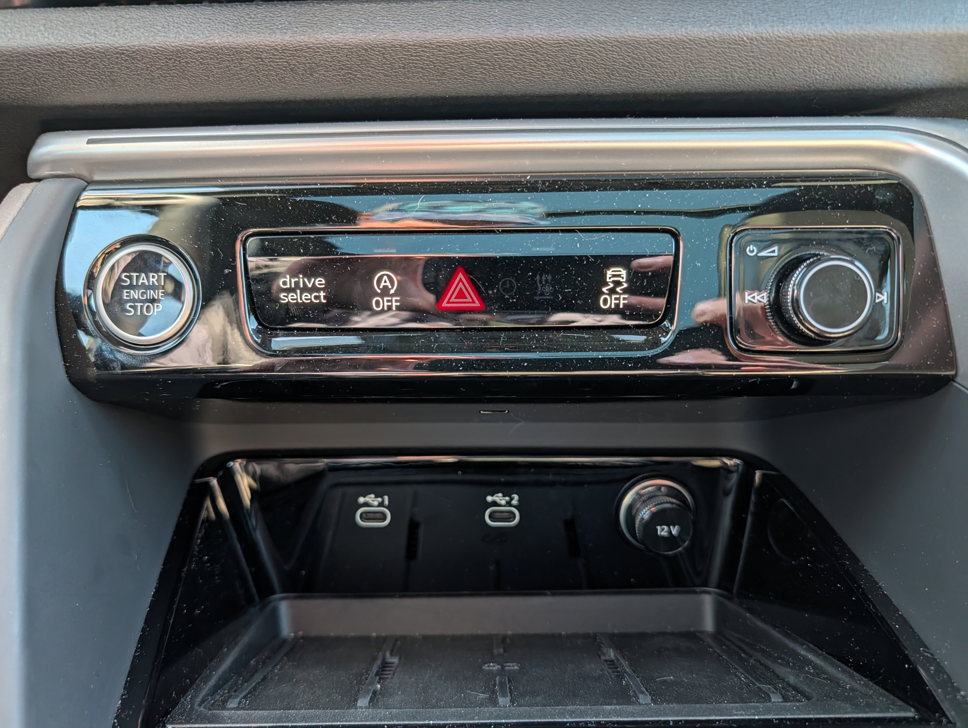 Certified 2025 Audi Q5 Premium w/ Convenience Package image 28