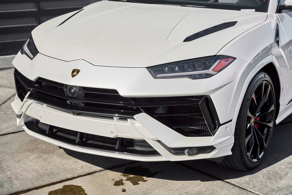 Used 2024 Lamborghini Urus S image 6