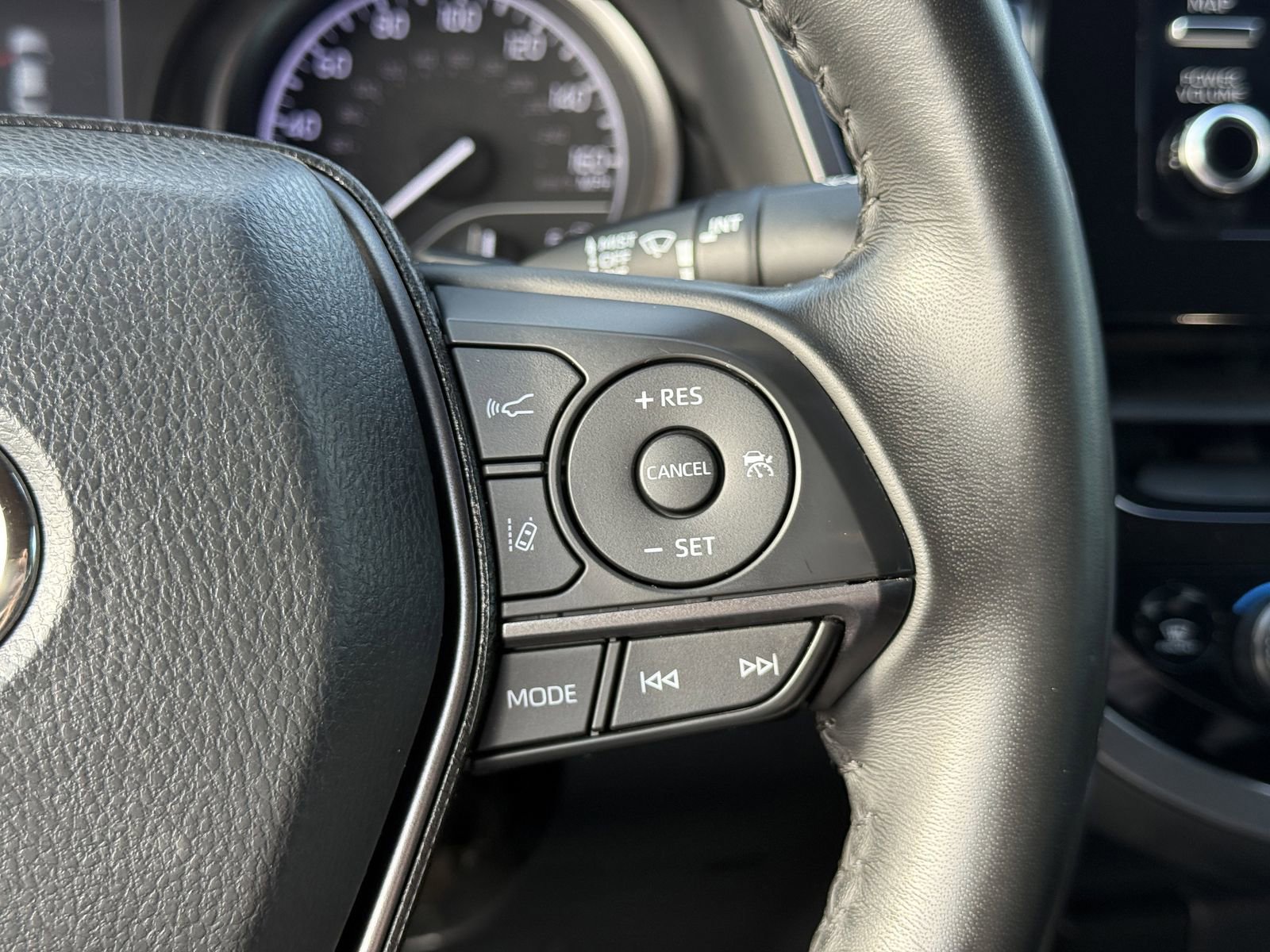 Used 2023 Toyota Camry SE w/ Convenience Package image 22