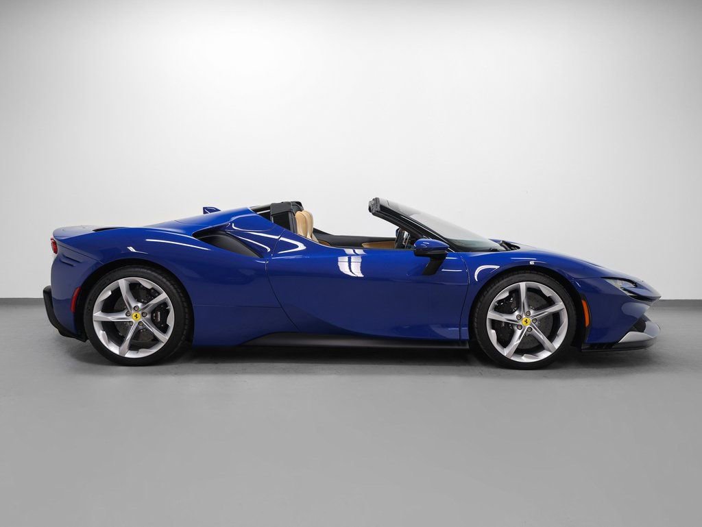 Certified 2022 Ferrari SF90 Spider image 3