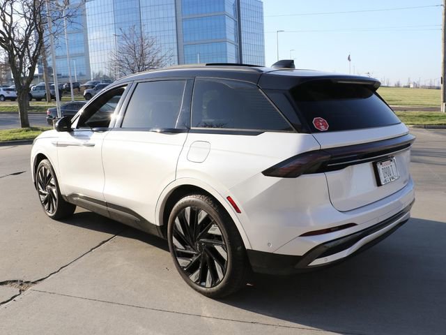 Used 2024 Lincoln Nautilus Reserve w/ Equipment Group 202A image 4