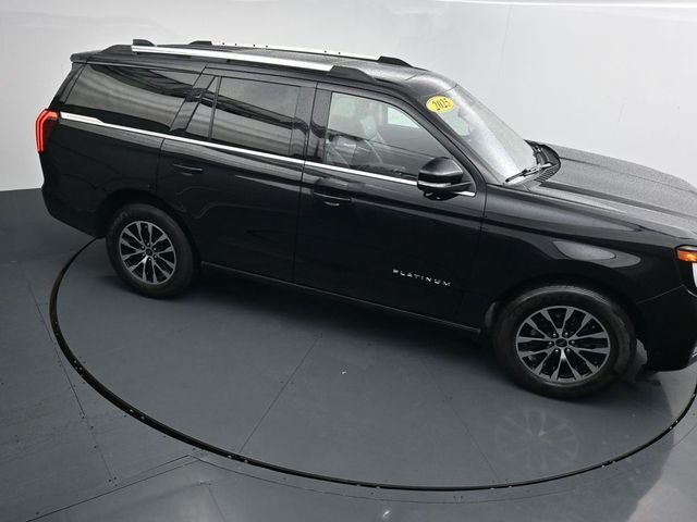 Used 2025 Ford Expedition Platinum AWD/4WD image 31