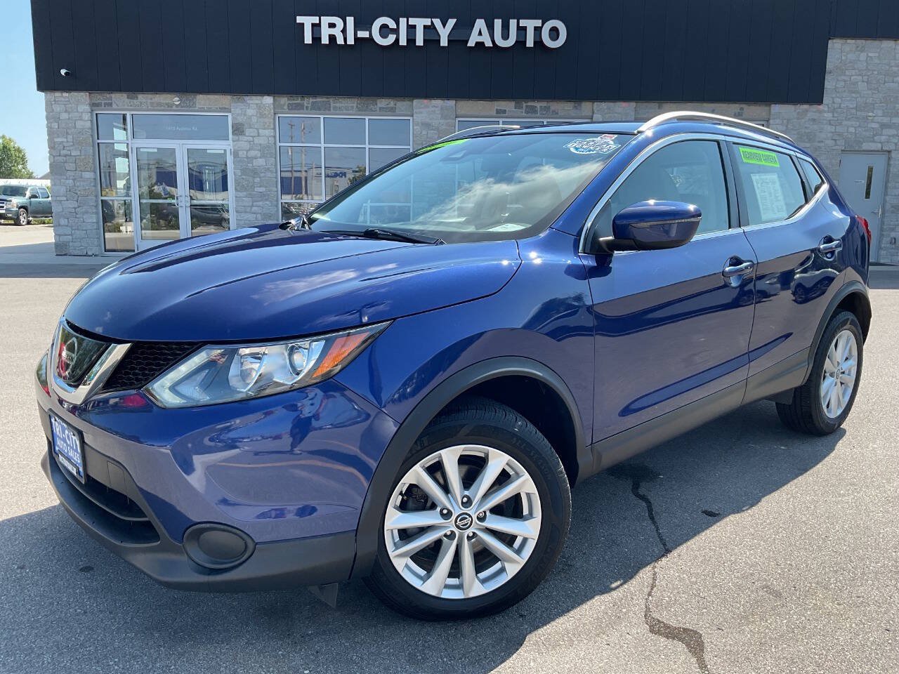 Used 2019 Nissan Rogue Sport SV FWD image 1