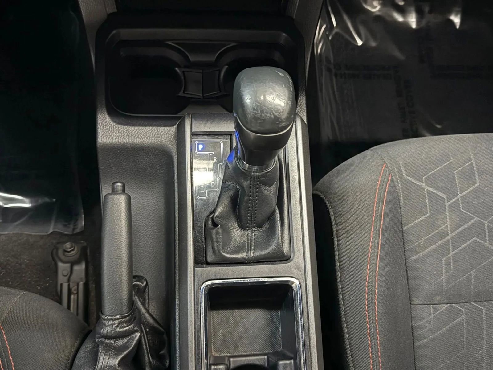 Used 2018 Toyota Tacoma TRD Sport AWD/4WD image 32