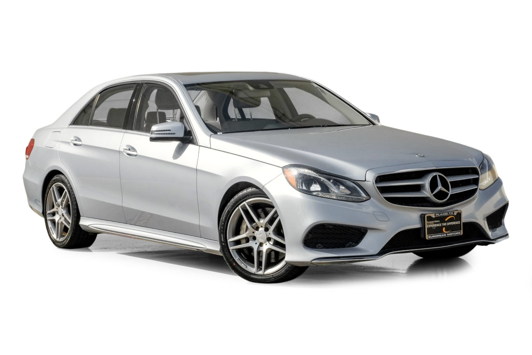 Used 2014 Mercedes-Benz E 550 4MATIC Sedan w/ Premium 1 Package image 6
