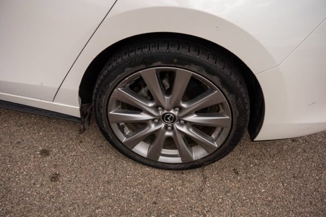 Used 2020 MAZDA MAZDA3 Sedan w/ Preferred Package FWD image 11