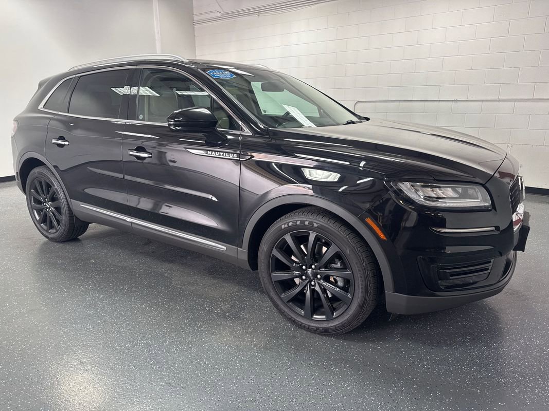 Used 2020 Lincoln Nautilus Reserve w/ Monochromatic Package image 2