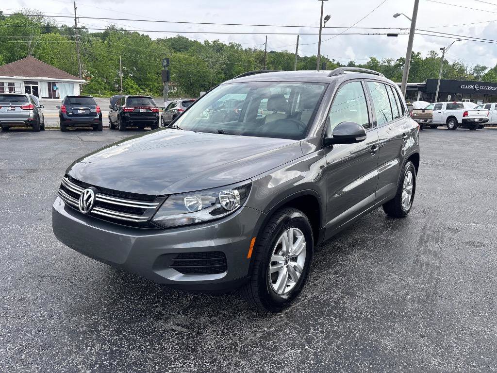 Used 2016 Volkswagen Tiguan S FWD image 4