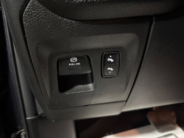Used 2021 RAM 1500 Big Horn AWD/4WD image 7
