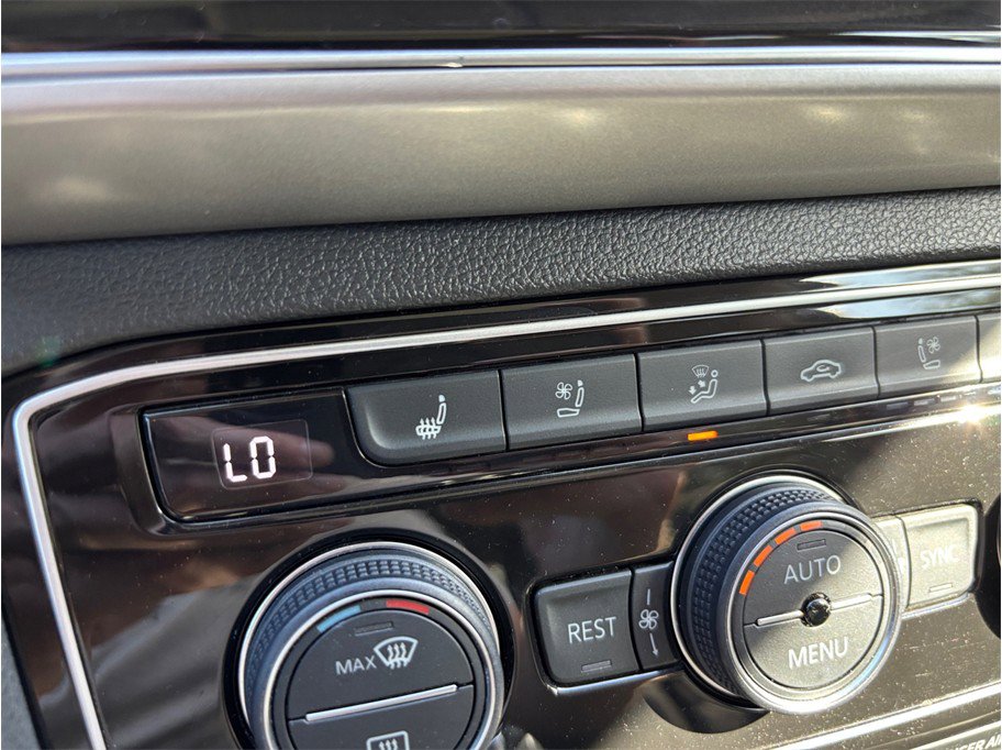 Used 2019 Volkswagen Atlas SEL Premium AWD/4WD image 35