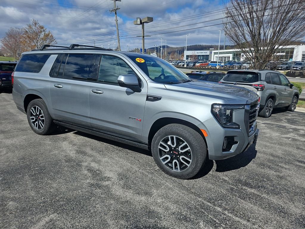 Used 2024 GMC Yukon XL AT4 w/ AT4 Premium Plus Package image 8