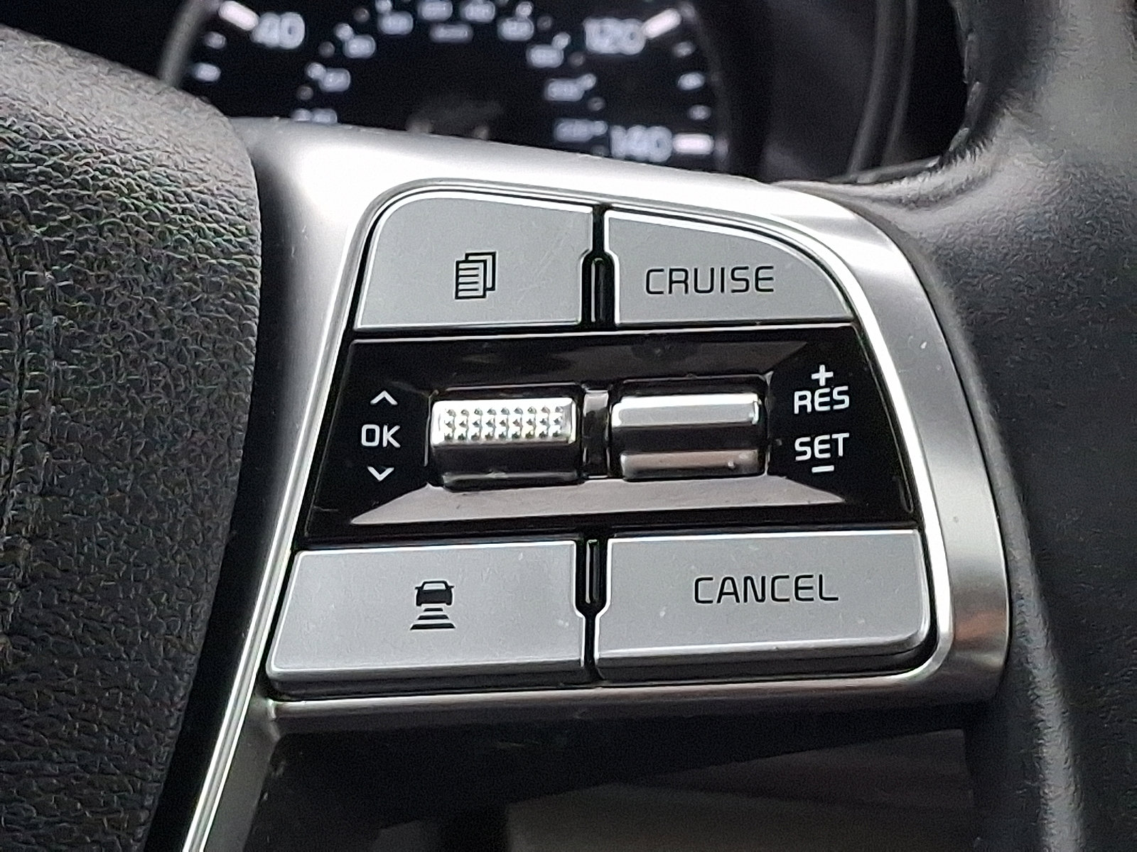 Used 2022 Kia Telluride S image 24